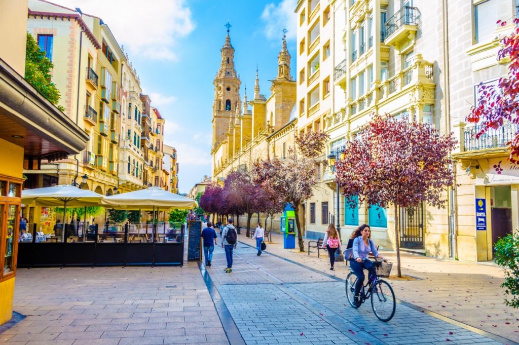 Citizen Engagement 25 Co-creating Urban Spaces and Sustainable Mobility